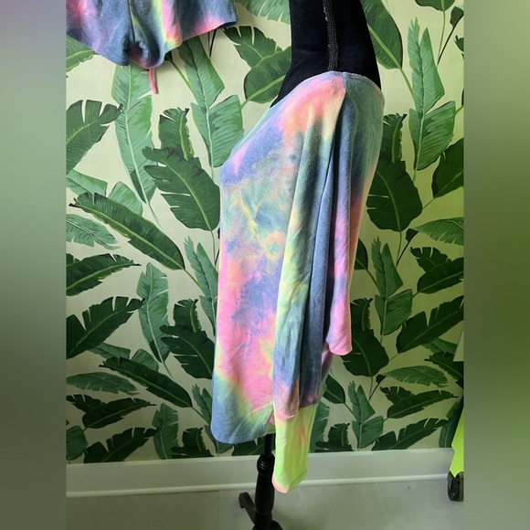 Vici Women’s Neon Tie Dye Harmony Top and Shorts Lounge Set Large - Picture 7 of 10